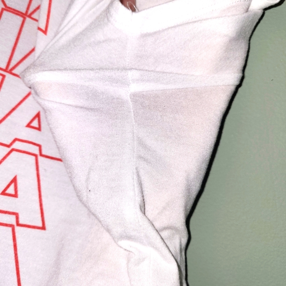 Selena T-shirt Official Selena Merchandise - Picture 5 of 8